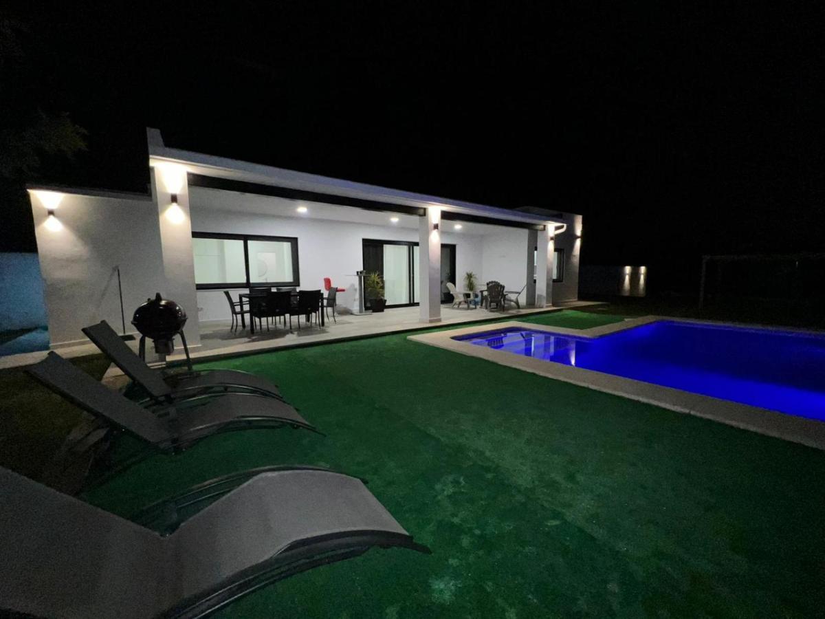 Ole Tu Andalucia Villa Sanlucar la Mayor Exterior photo